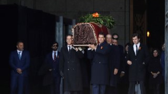 İspanya'da diktatör Franco'nun mezarı nakledildi