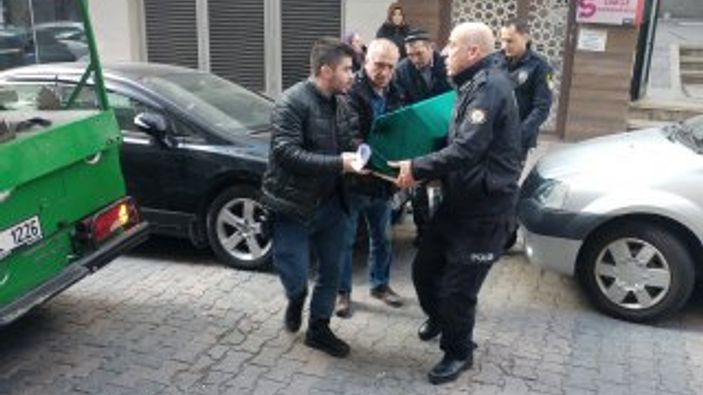 Eşini öldüren adam polise teslim oldu