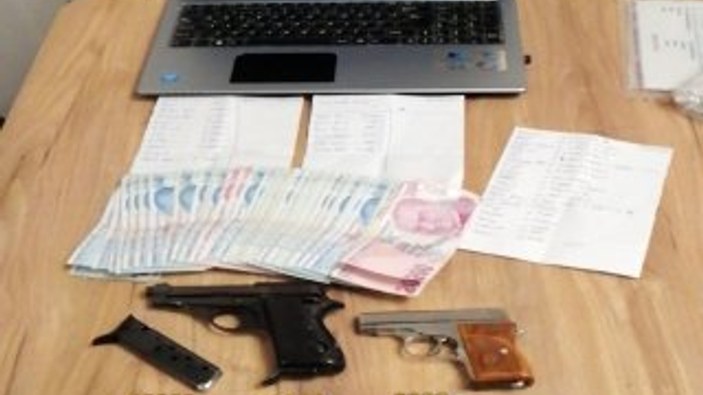 İzmir merkezli yasa dışı bahis operasyonu: 28 gözaltı