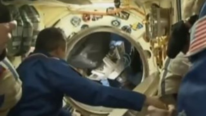 Astronotların Uluslararası Uzay İstasyonu'na ulaşma anı