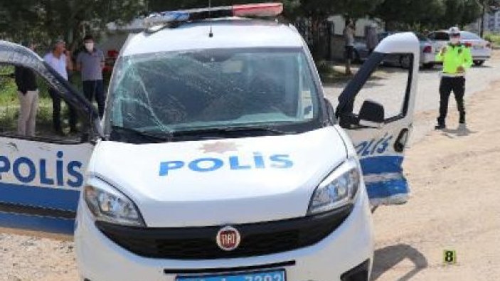 Denizli'de polis aracı ile otomobil çarpıştı: 3 yaralı