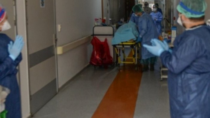 Kilis'te 74 yaşındaki yatalak hasta koronavirüsü yendi