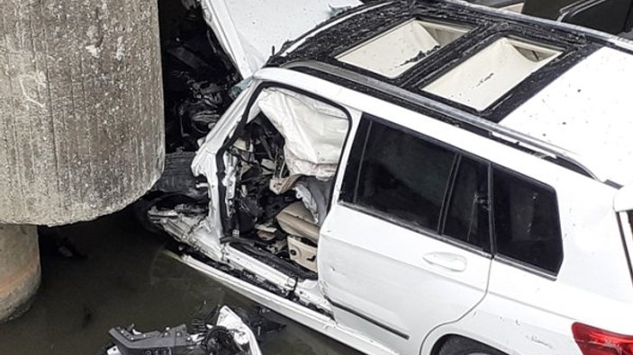 Silivri'de köprüden düşen cipin sürücüsü öldü