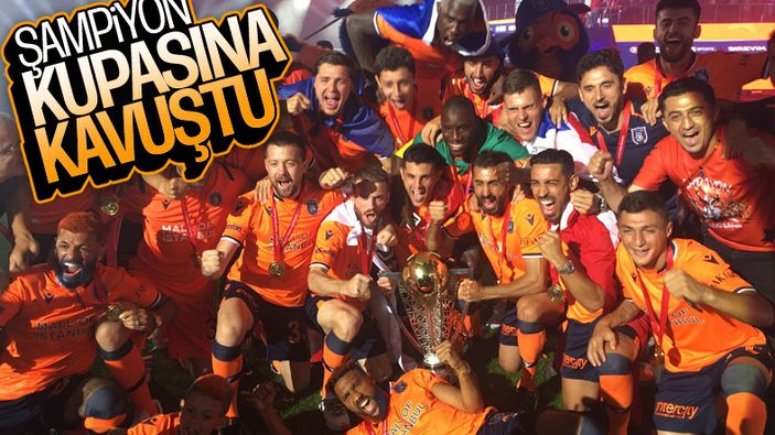Başakşehir şampiyonluk kupasını kaldırdı