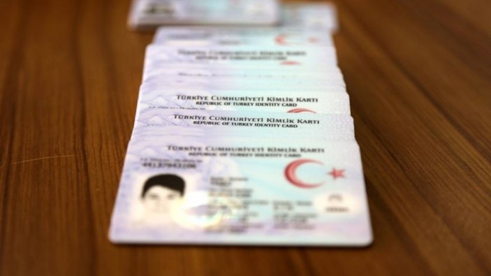Çipli kimlik kartlarına ehliyet bilgileri ekleniyor