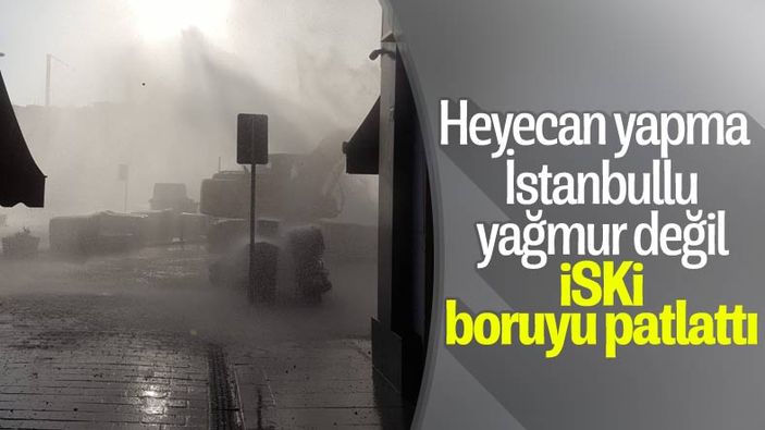 Üsküdar’da çalışma yapılırken su borusu patladı