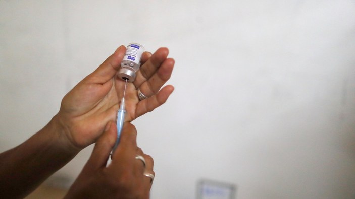 DSÖ: Düşük gelirli bir ülkeye sadece 25 doz aşı verildi