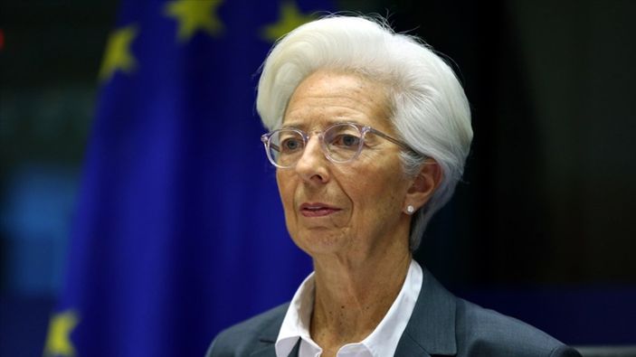 ECB Başkanı'ndan ekonomik toparlanmanın gecikebileceği öngörüsü
