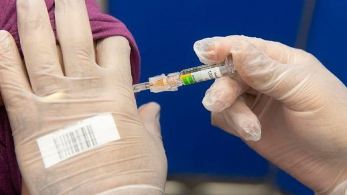 Estonya’da AstraZeneca aşısı yapılan adam öldü
