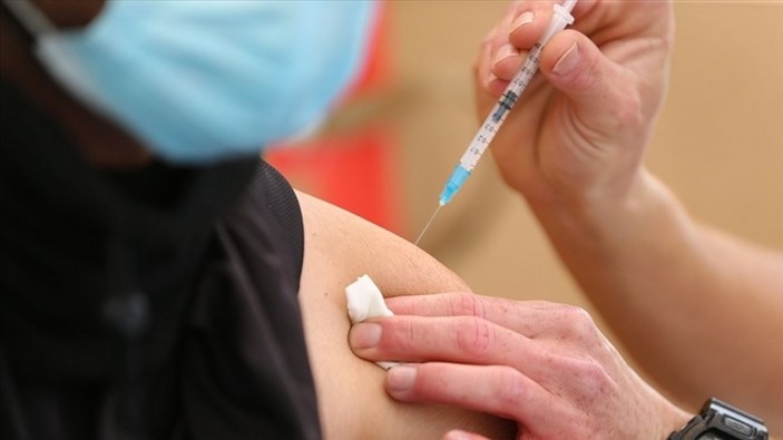 Toplu alanlarda 1 Eylül'den itibaren 2 doz aşı zorunluluğu talebi