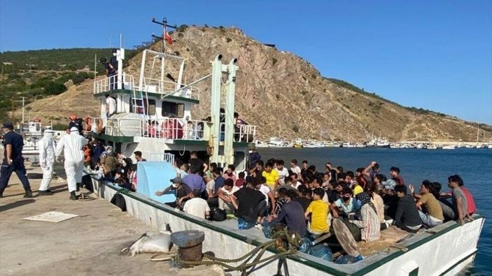Çanakkale'de 231 kaçak göçmen ve 2 göçmen kaçakçısı yakalandı