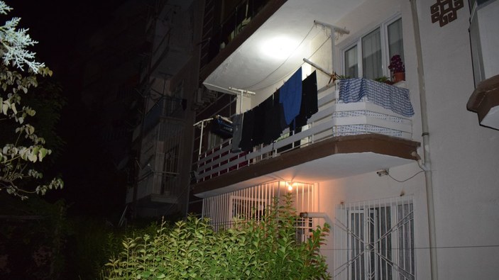 Malatya'da evinin balkonundan aşağıya düştü
