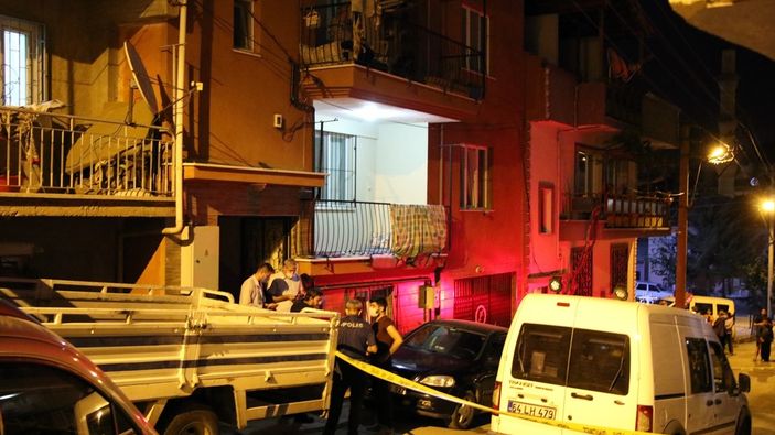 Uşak'ta cinayet: Tartıştığı kocasını bıçakladı