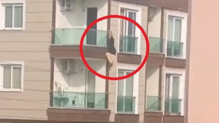 Mersin'de bir kadın ikinci kattan düştü