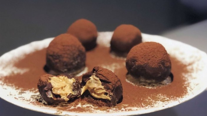 Şekeri hurmasından: Kakaolu fıstık ezmeli toplar