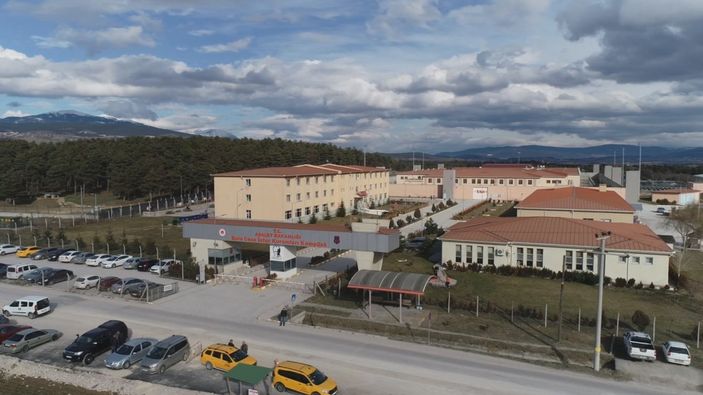 Açık cezaevlerindeki hükümlülerin Kovid-19 izni, 2 ay uzatıldı