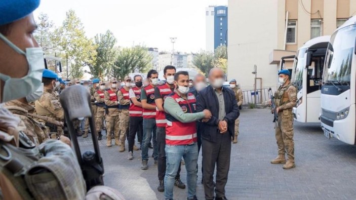 Diyarbakır'da teröre finans sağlayanlara operasyon: 80 kişi tutuklandı