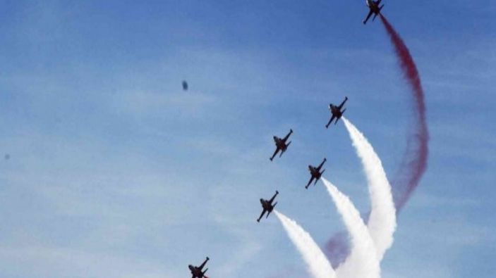 Türk Yıldızları Fethiye’de nefesleri kesti