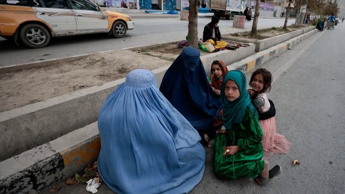 Japonya, Afganistan'a 58 milyon dolarlık insani yardım gönderiyor