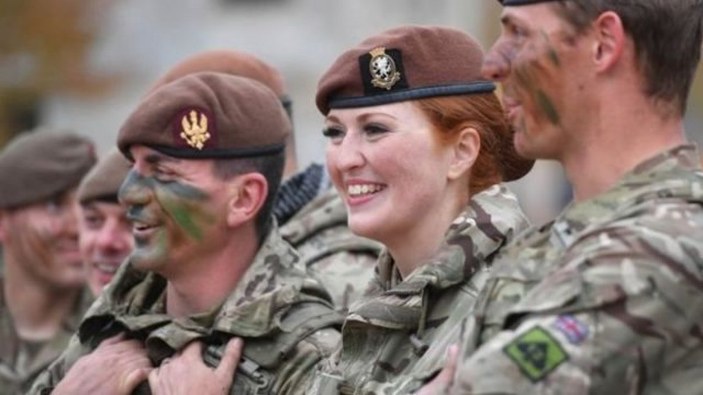 İngiltere'de kadın askerlerin yüzde 22'si cinsel tacize uğradı