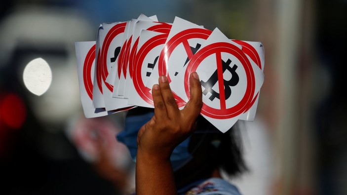 El Salvador, Bitcoin'lerinin sayısını artırdı