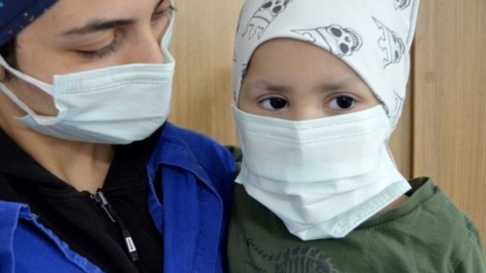 Trabzon'da 2 yaşındaki Ömer Asaf, 2 kanser türünü de yendi