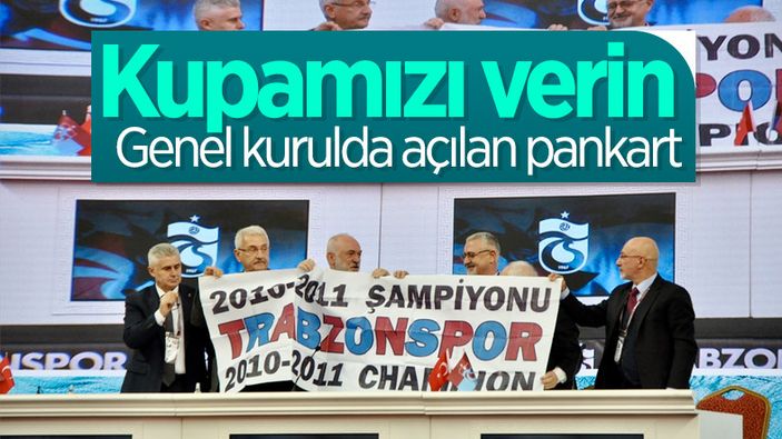 Trabzonspor genel kurulunda 2010-11 sezonuyla ilgili pankart