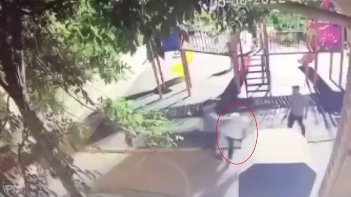 Bağcılar'da 18 yaşındaki Mardinli gencin öldürülme anı