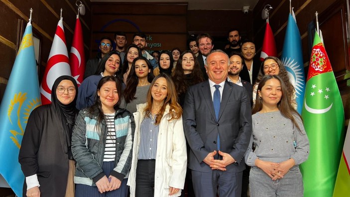 Türk Dünyası Siyaset ve Liderlik Akademisi programı devam ediyor