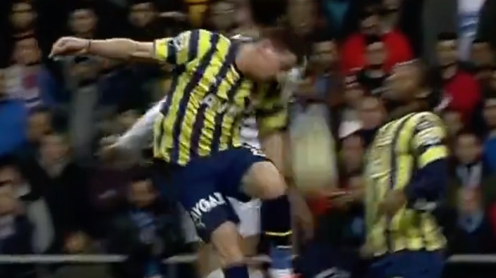 Fenerbahçe'de Mert Hakan'ın golü iptal oldu
