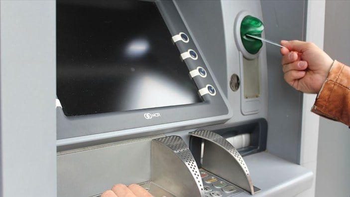 Deprem yaşanan illerde ATM işlemlerinden ücret tahsis edilmeyecek