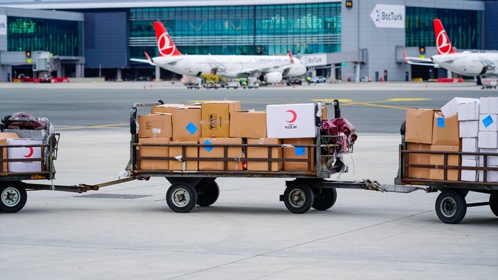 İstanbul Havalimanı deprem yardımlarının lojistik merkezi oldu