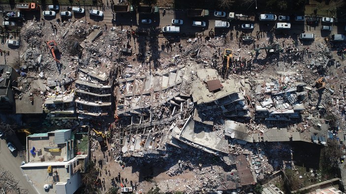 NATO, depremzedeler için Türkiye'ye barınma tesisleri gönderme kararı aldı