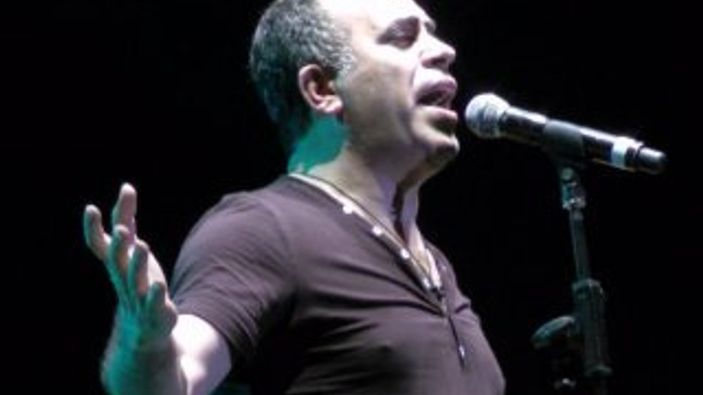 Haluk Levent bu kez küçük Gazi için çağrıda bulundu
