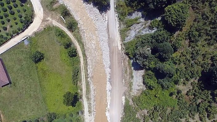 Düzce'de sel sonrası ulaşım yolları düzenleniyor
