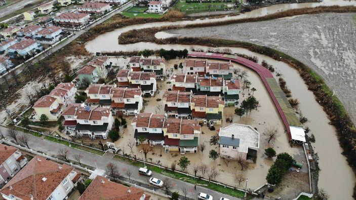 Edirne'de sel felaketi: Evler suya gömüldü