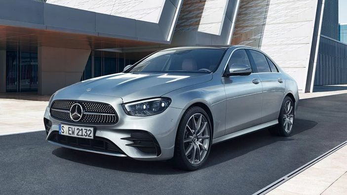 Mercedes'in otomobil satışları 2021'de düştü