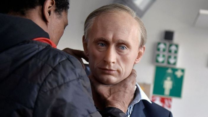 Putin'in balmumu heykeli Grevin Müzesi'nden kaldırıldı