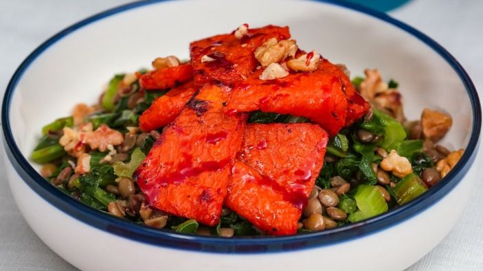 Pazılı bal kabağı salatası tarifi