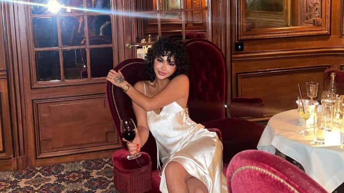 Doya Doya Moda jürisi Yasemin Yılmaz kimdir? Instagram pozları ateş ediyor...