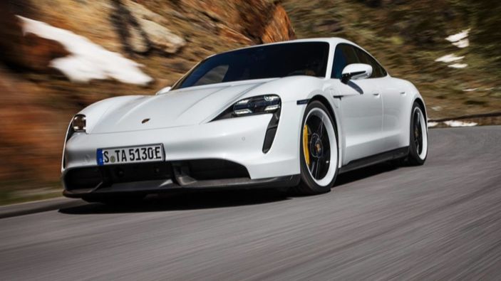 Alman devi Porsche halka arz edildi