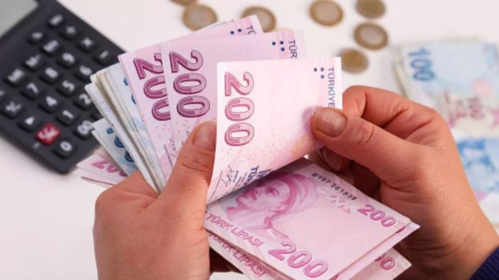HESAPLANDI! En düşük EYT maaşı kaç TL olacak? EYT emeklisi en az kaç lira alacak?