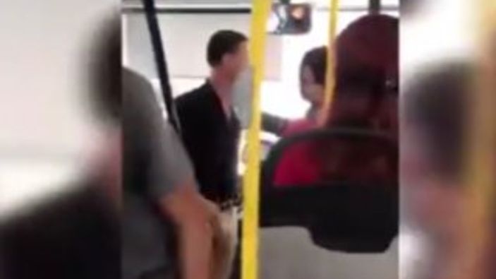 Hatay'da otobüs şoföründen seçim jesti