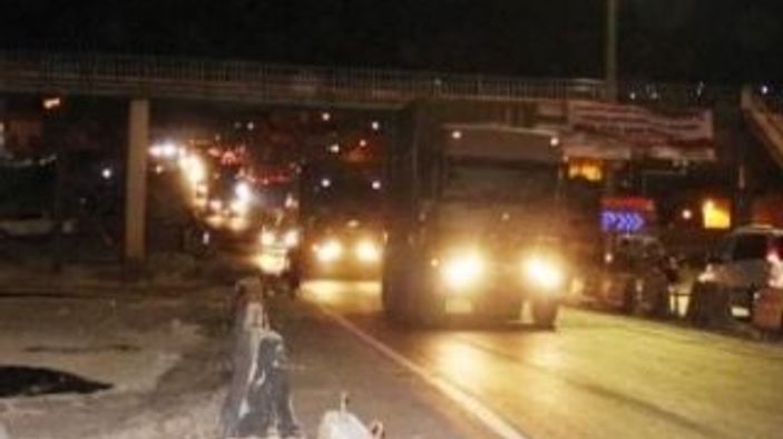 Suriye sınırına zırhlı araç sevkiyatı