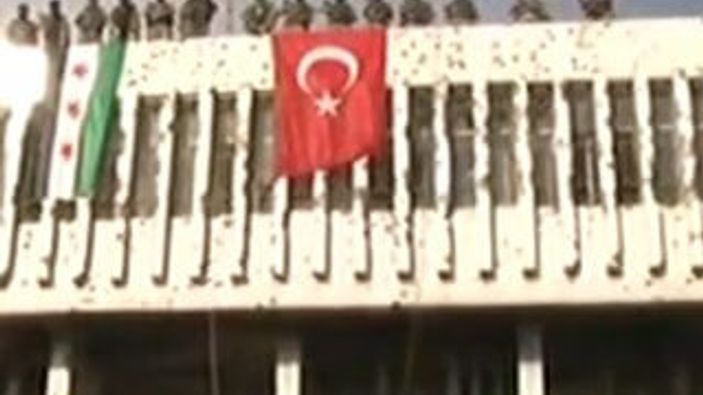 Resulayn'da Türk bayrağı dalgalanıyor