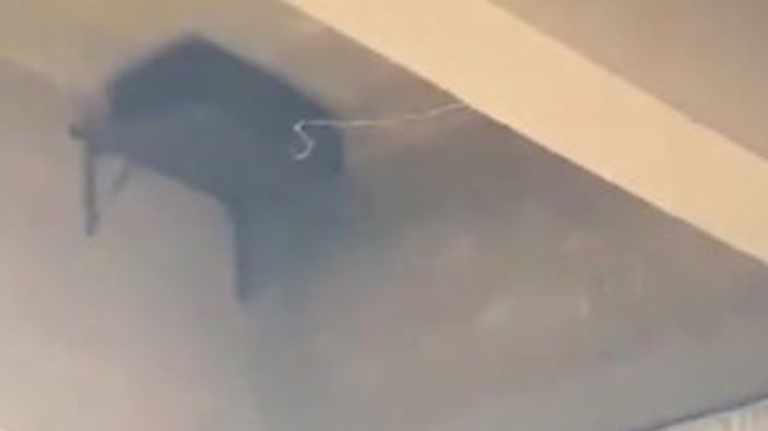 SAS Timleri Suriye'de bomba imha etti