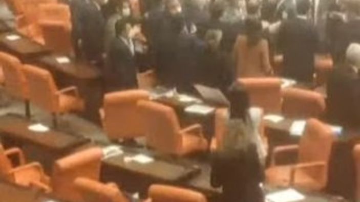 Meclis'te MHP ile HDP arasında gerilim