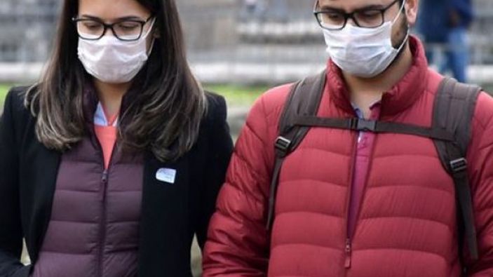 İtalya'da son 24 saatte 454 korona hastası öldü