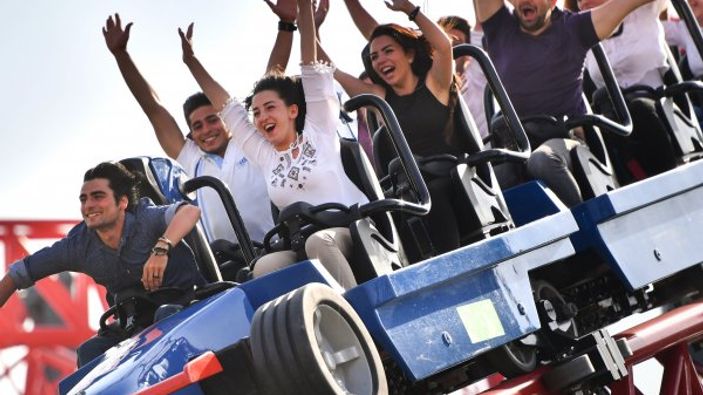 Lunaparklar normale dönüş için bekliyor