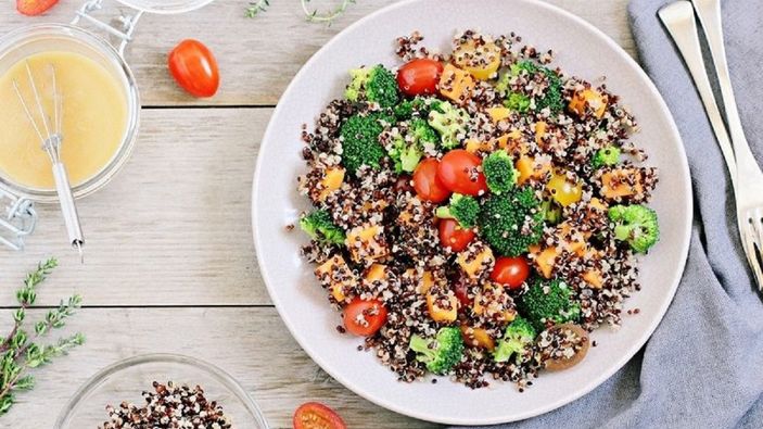 Protein deposu: Kinoa salatası tarifi